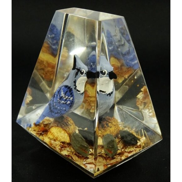 Vintage MCM Blue Jay Bird Clear Lucite Prism Paperweight - Picture 5 of 11